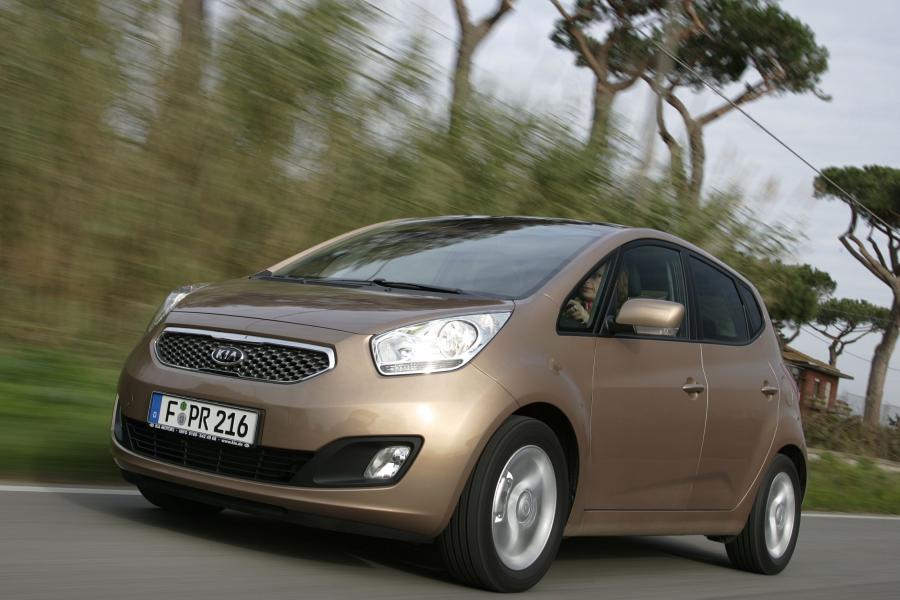  Kia Venga 2010 года  (фото 79 из 199)